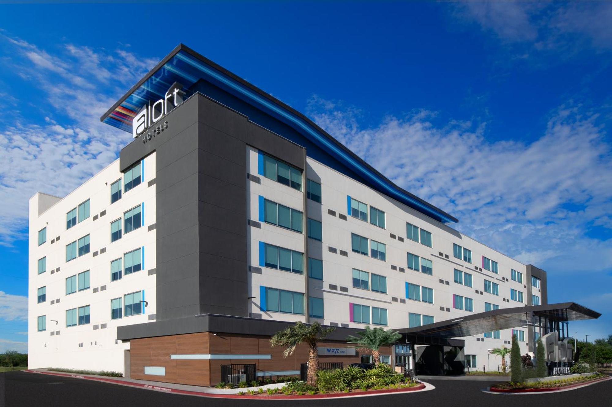 Aloft 맥앨린 외부 사진